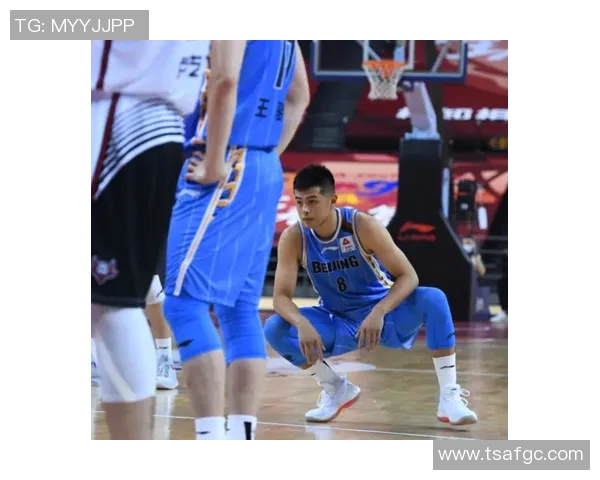 方硕在篮球赛场的崛起与挑战解析：从新星到领军人物的成长之路